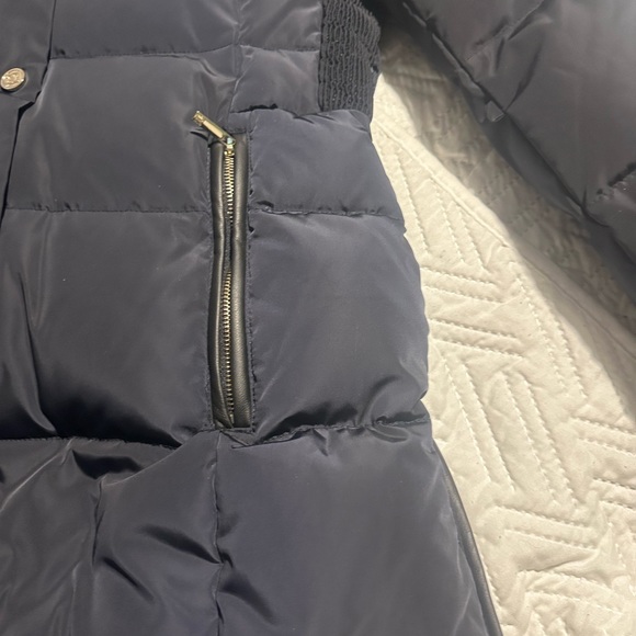 Beautiful New Ivanka Trump Navy Blue Down Jacket! - Picture 13 of 16
